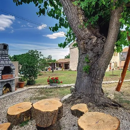 Casa Smolica * Hreljići